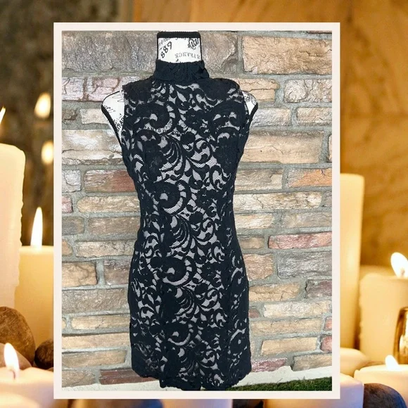 Monteau Lace style Dress with Lining - Picture 1 of 16